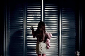 Affiche du film Poltergeist Affiche du film Poltergeist