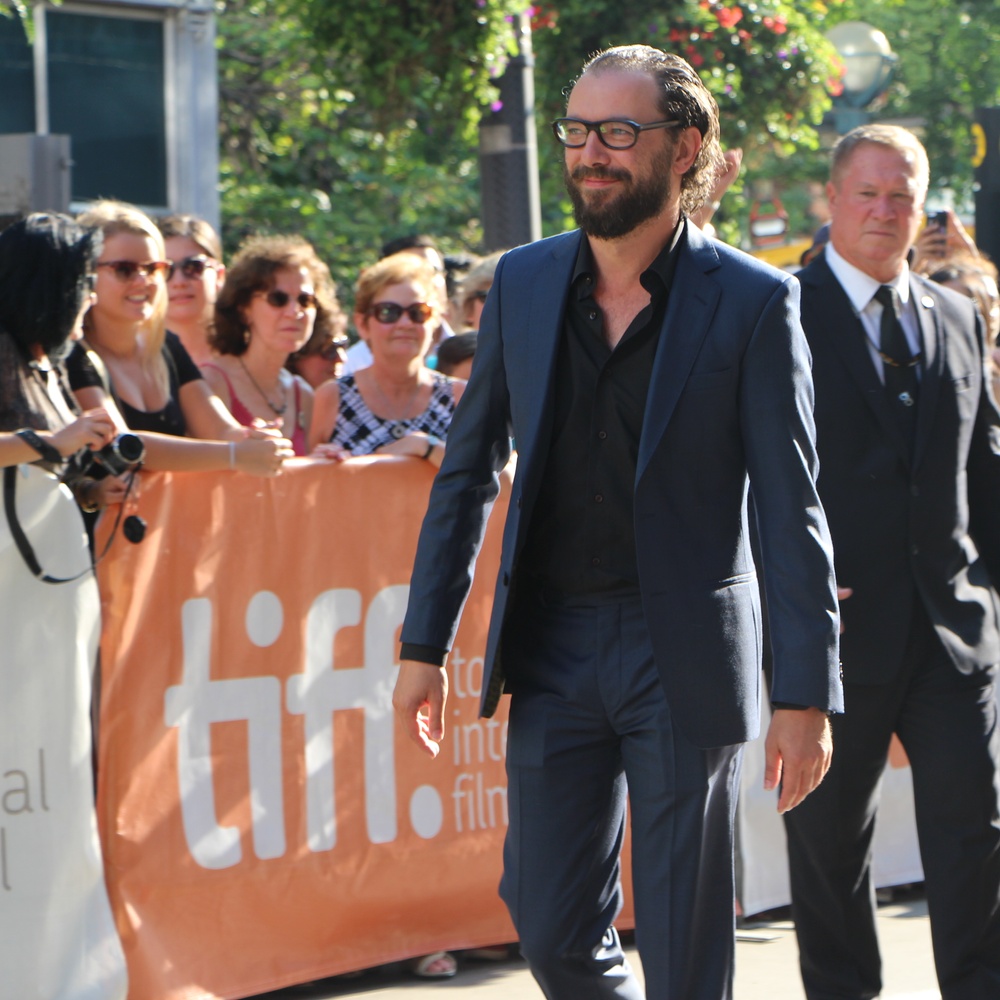 Sur le tapis rouge du film The Drop