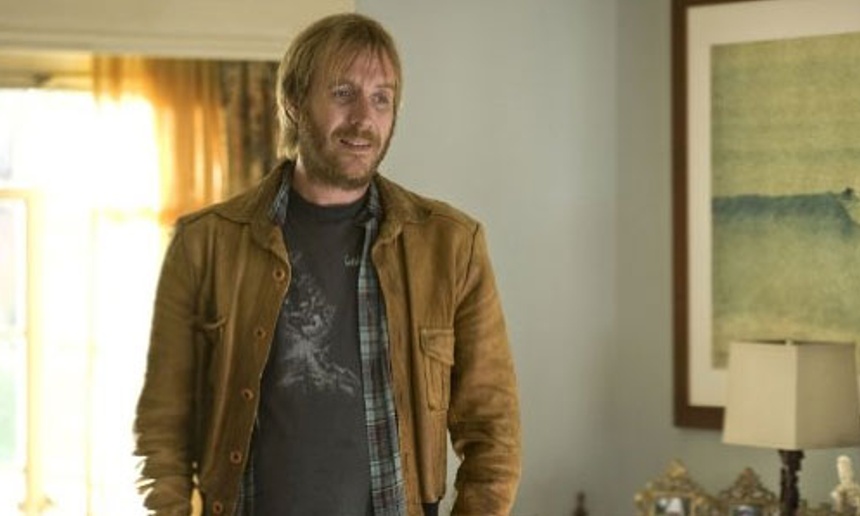 Rhys Ifans sera le méchant dans Spider-Man