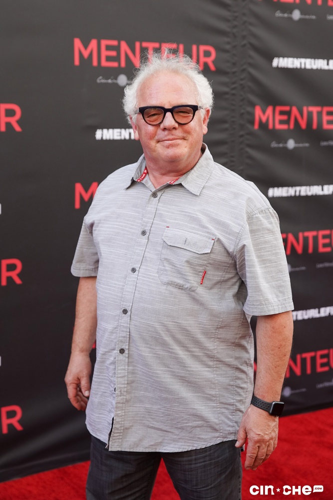 Sur le tapis rouge du film Menteur