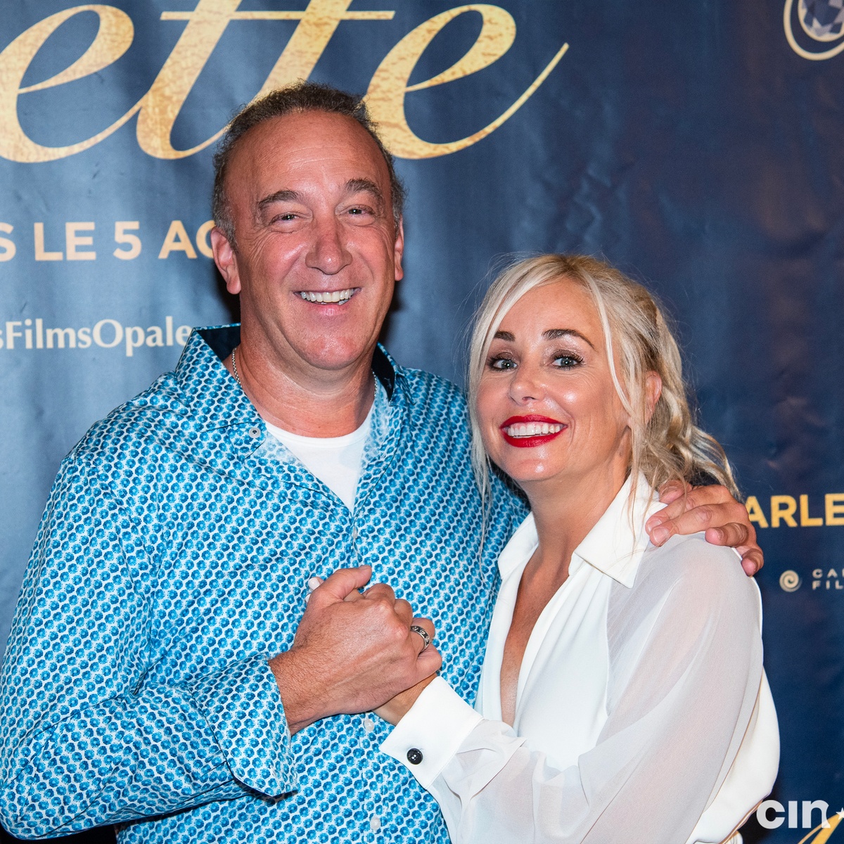 Sur le tapis rouge du film Arlette