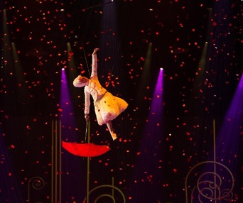 Une scène du film Cirque du Soleil: Worlds Away