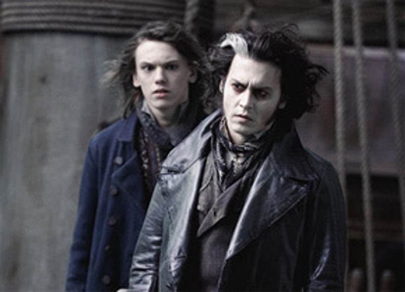 Johnny Depp et Jamie Campbell Bower dans Sweeney Todd : Le diabolique barbier de Fleet Street