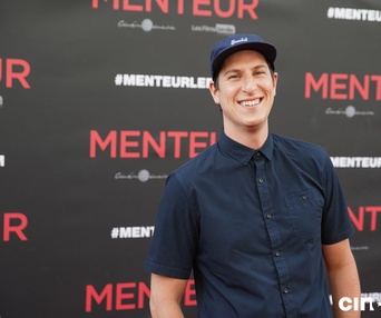 Sur le tapis rouge du film Menteur