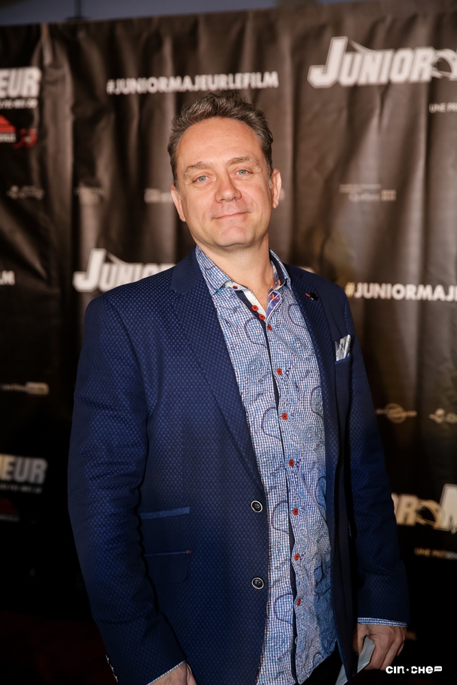 Sur le tapis rouge du film Junior majeur