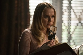 Une scène du film Annabelle Comes Home