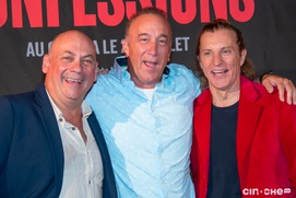 Sur le tapis rouge du film Confessions