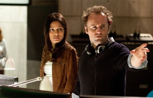 Freida Pinto et Rupert Wyatt sur le plateau de Rise of the Planet of the Ape