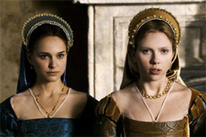 Natalie Portman et Scarlett Johansson dans le film Deux soeurs pour un roi