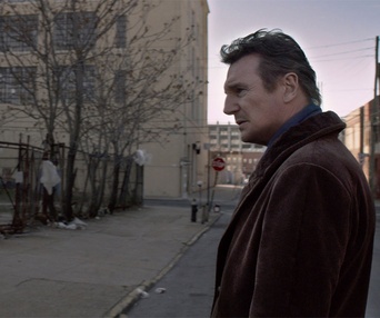 Une scène du film A Walk Among the Tombstones