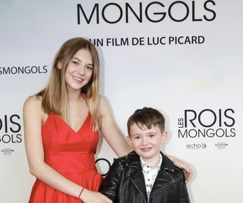 Sur le tapis rouge du film Les rois mongols
