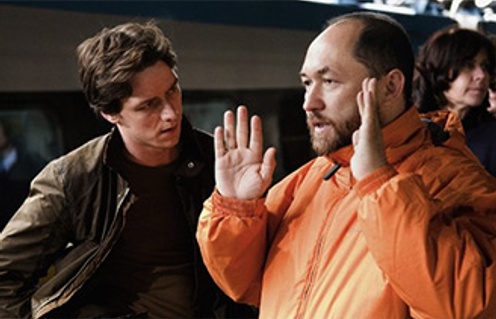 Timur Bekmambetov et James McAvoy sur le plateau de Wanted