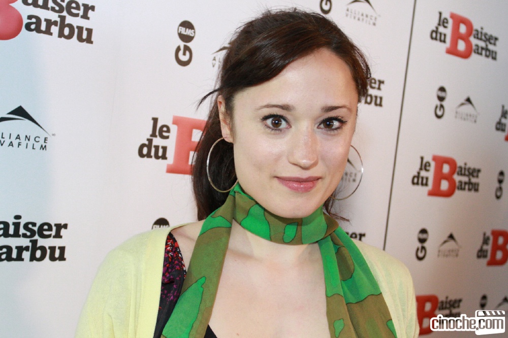 Sur le tapis rouge du film Le baiser du barbu