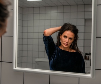 Une scène du film The Substance