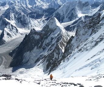 Une scène du film The Summit