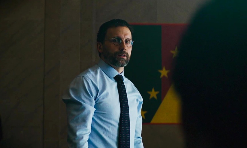 Devenir un monstre : Émile Proulx-Cloutier défend l'indéfendable dans ce film québécois