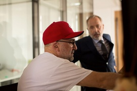 Une scène du film Un homme pressé