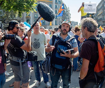 Une scène du film Avec un sourire, la révolution!