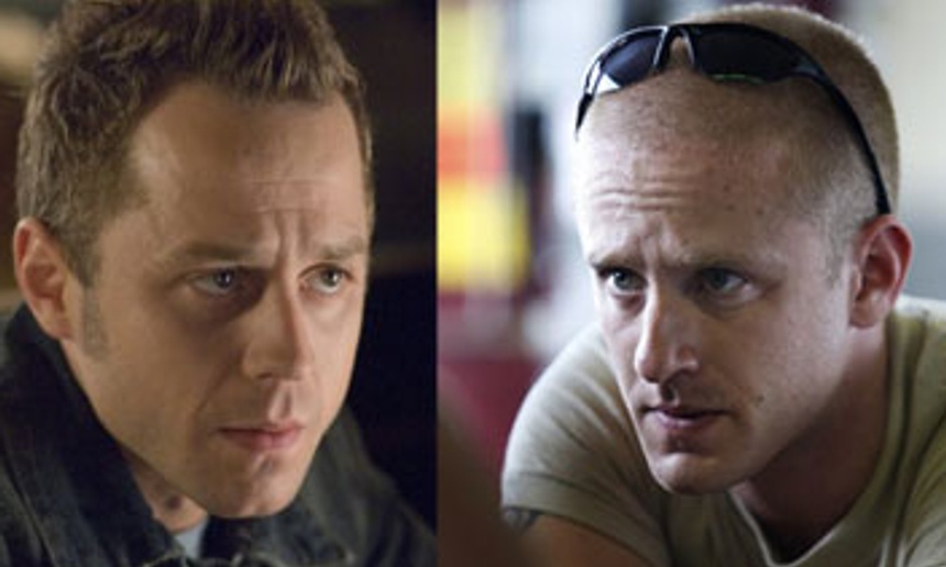 Giovanni Ribisi et Ben Foster dans Contraband