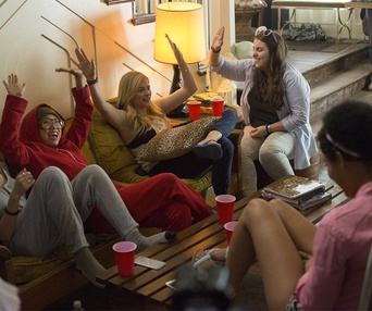 Une scène du film Neighbors 2: Sorority Rising