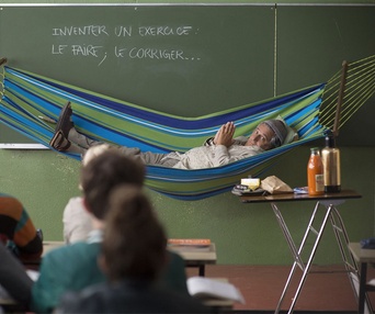 Une scène du film Les profs