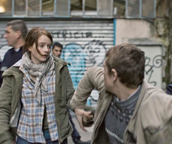 Une scène du film Qu'un seul tienne et les autres suivront