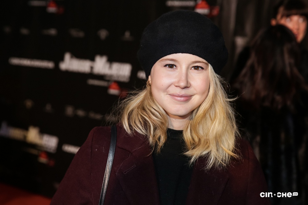Sur le tapis rouge du film Junior majeur