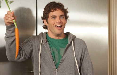 James Marsden dans Hop