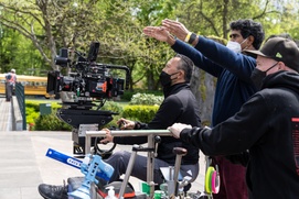 Une scène du film Easter Sunday Une scène du film Easter Sunday