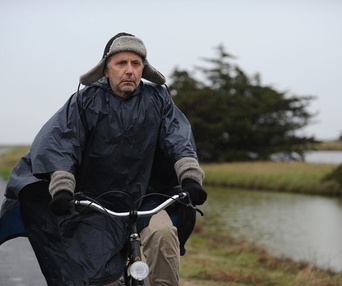 Une scène du film Molière à bicyclette