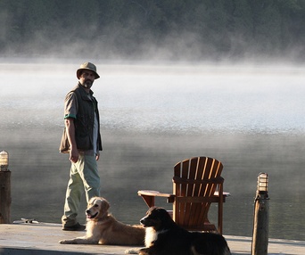 Une scène du film Lac mystère
