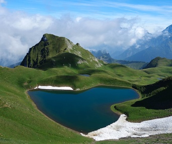 Image du film Les Aventuriers Voyageurs - Les Pyrénées, la grande traversée&nbsp;