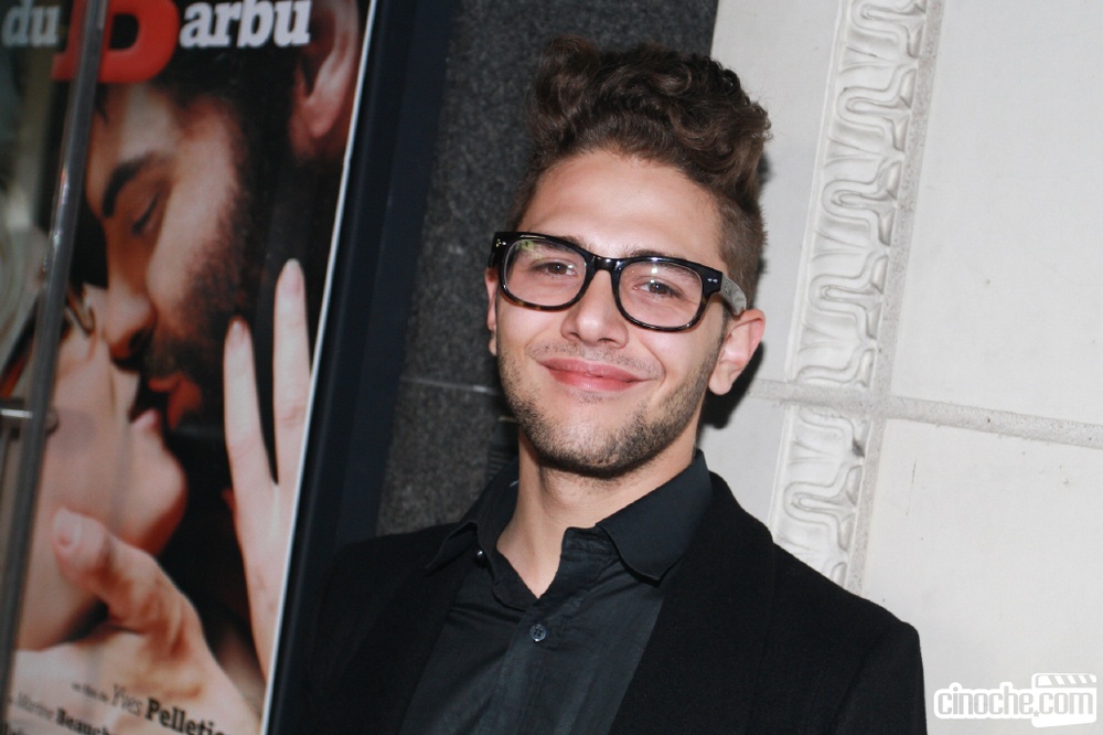 Sur le tapis rouge du film Le baiser du barbu