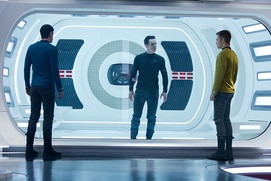 Une scène du film Star Trek Into Darkness Une scène du film Star Trek Into Darkness