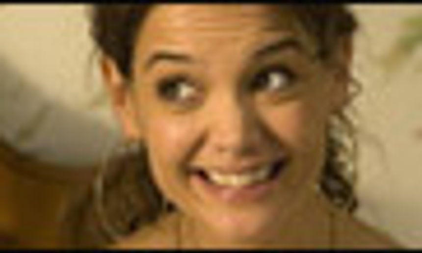 Katie Holmes remplacera Liv Tyler
