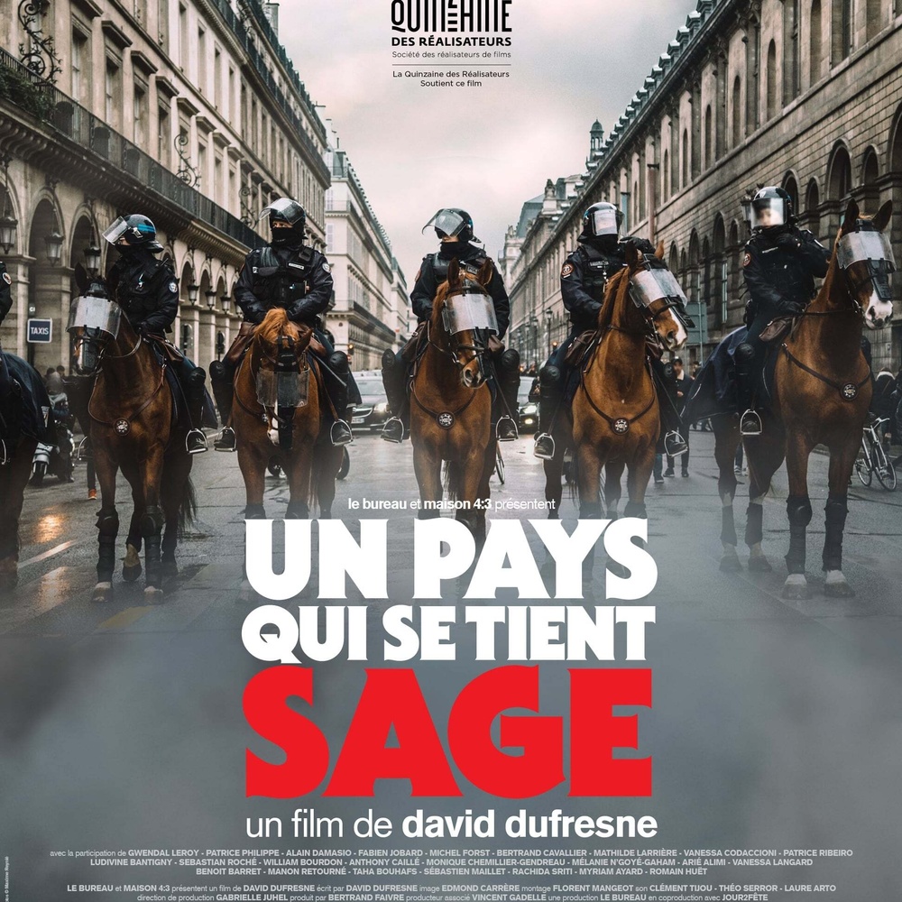 Affiche du film Un pays qui se tient sage