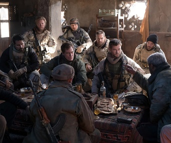 Une scène du film 12 Strong