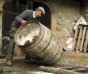 Scène du film Ici Najac, à vous la Terre
