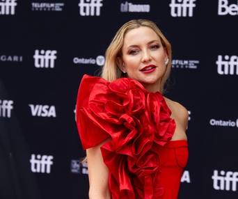 Sur le tapis rouge du film Glass Onion: A Knives Out Mystery