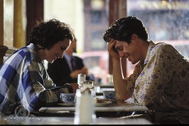 Une scène du film Four Weddings and a Funeral Une scène du film Four Weddings and a Funeral