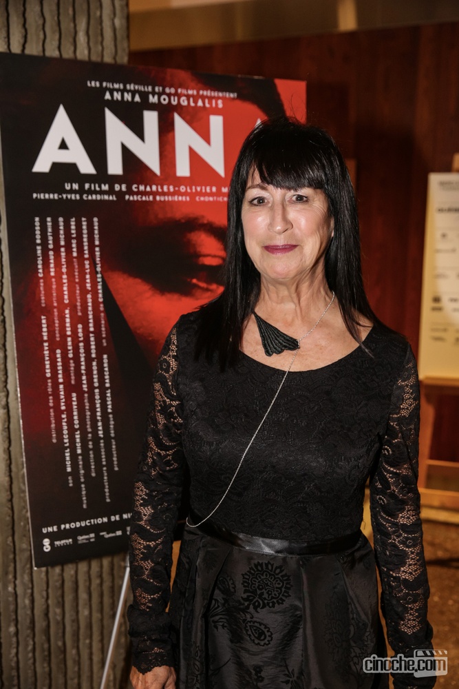 Sur le tapis rouge du film Anna