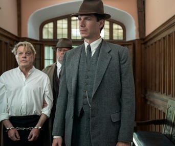 Une scène du film Six Minutes to Midnight