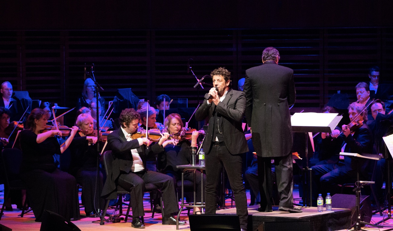 Moment de grâce avec Patrick Bruel en mode symphonique à Québec