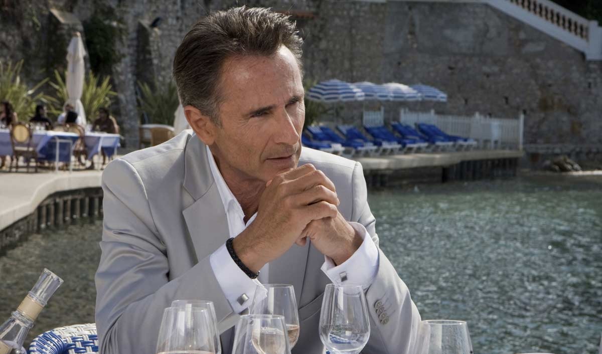 Le comédien français Thierry Lhermitte est l'invité des Échangistes ce lundi soir