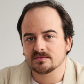 <span style="color: rgb(71, 85, 105);">Dévoilement de la distribution du film Ce qu'on respire sur Tatouine</span>