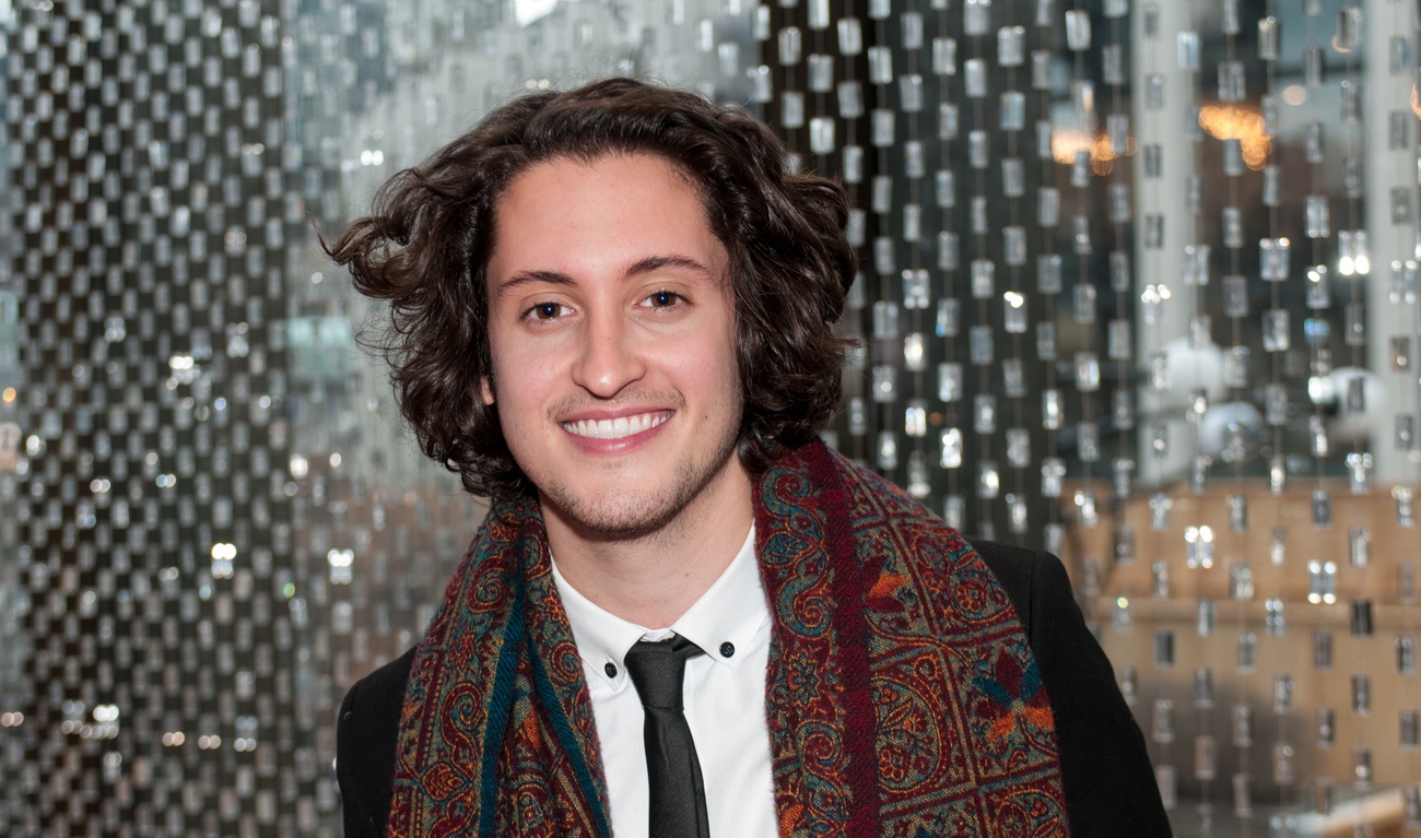 Lou-Pascal Tremblay est incroyable dans le nouveau vidéoclip d'Isabelle Boulay