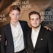 Sur le tapis rouge du film <em>Pieds nus dans l'aube</em>