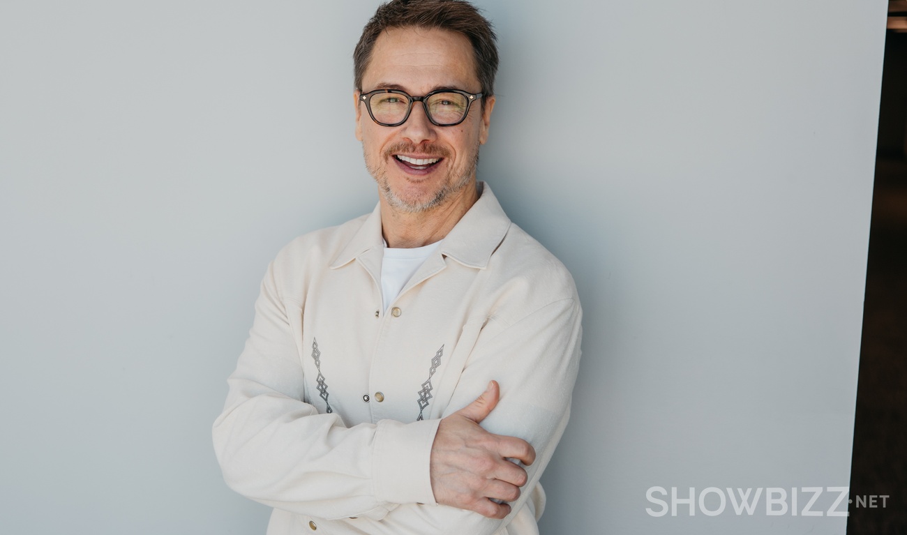 Image de l'article Stéphane Rousseau met en vente une nouvelle oeuvre puissante et déroutante