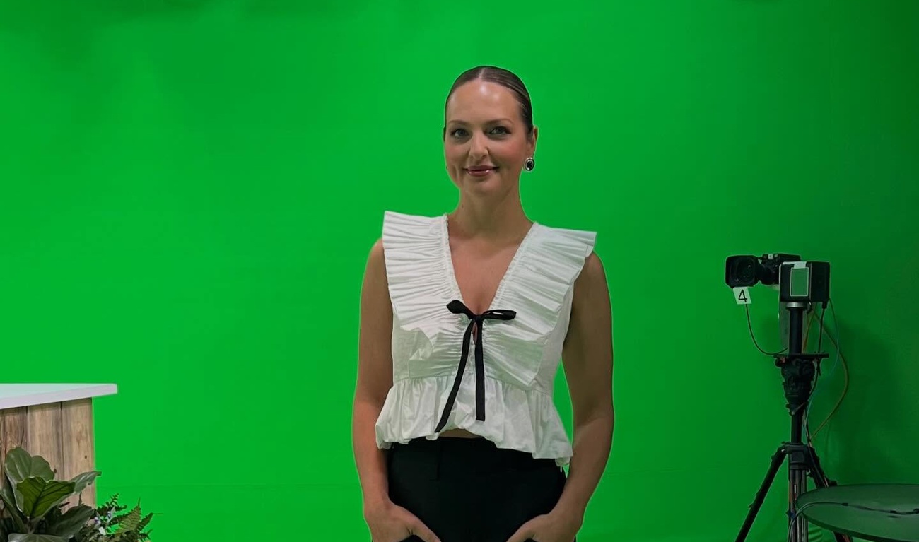 <span style="color: rgb(71, 85, 105);">Audrey Morissette</span>