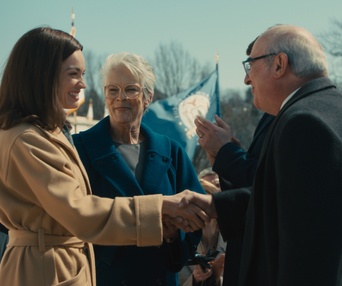 Images du film Ella McCay